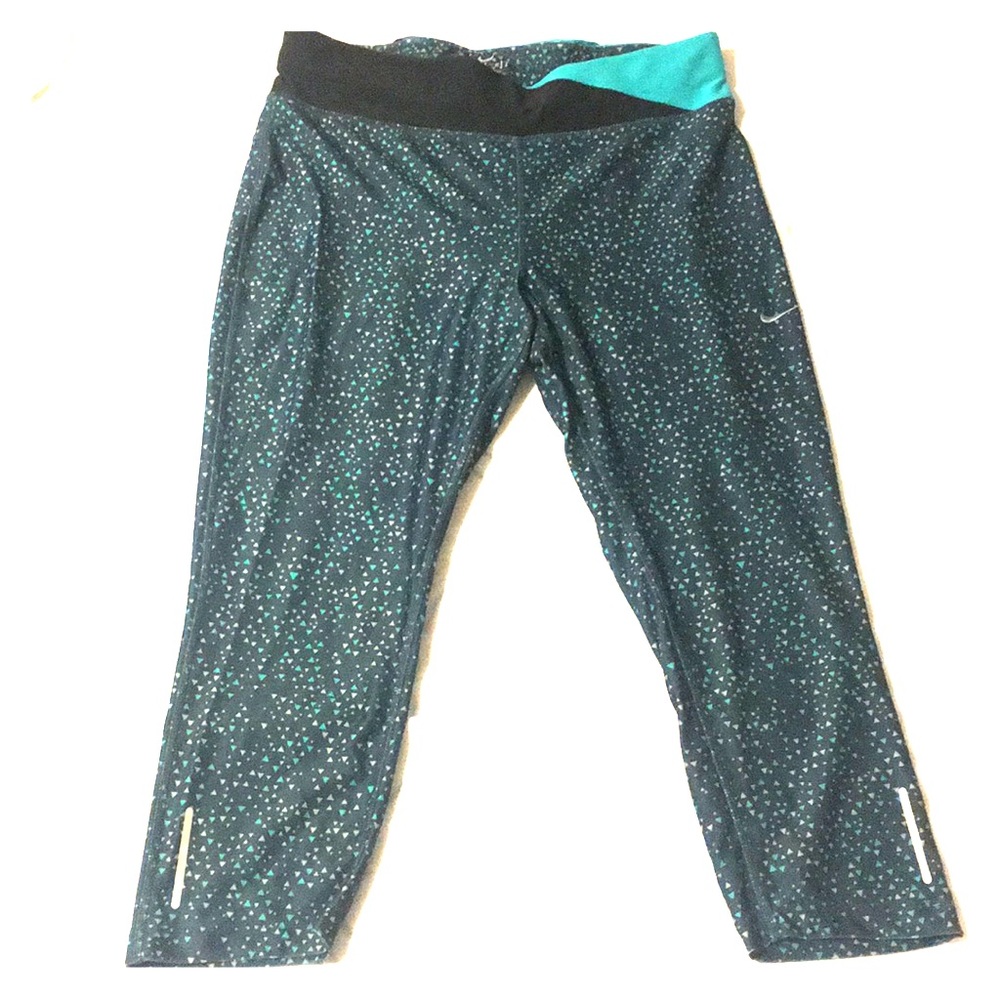 Nike Dri-Fit Running Yoga Capri pants Large